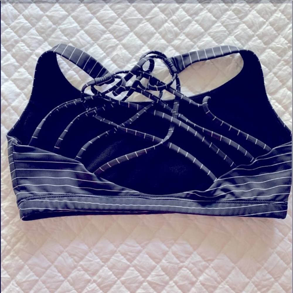 Fp movement OnZie medium very cute sports bra